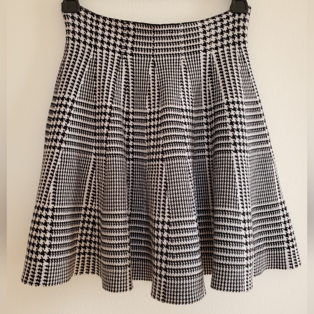 Women Hesperus Black and White Houndstooth Skater Skirt Size S/M - Picture 2 of 5
